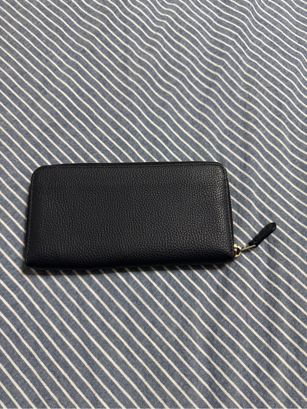 Coach Navy Blue Leather Zip-Around Wallet with Gold Logo - Picture 3 of 5